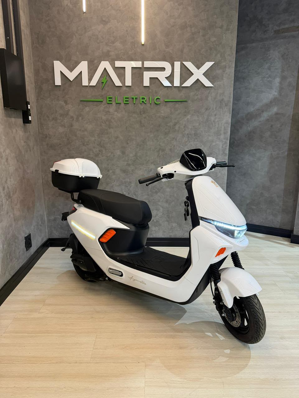 Matrix AG12 na Matrix Eletric